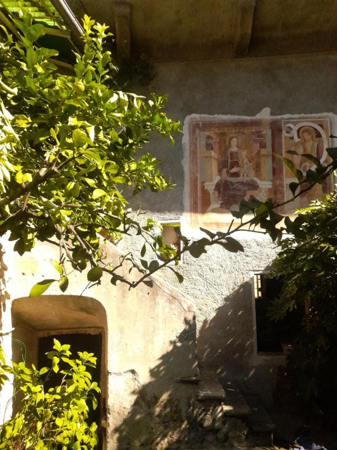 مبيت وإفطار Castelveccana Nonna Anita المظهر الخارجي الصورة